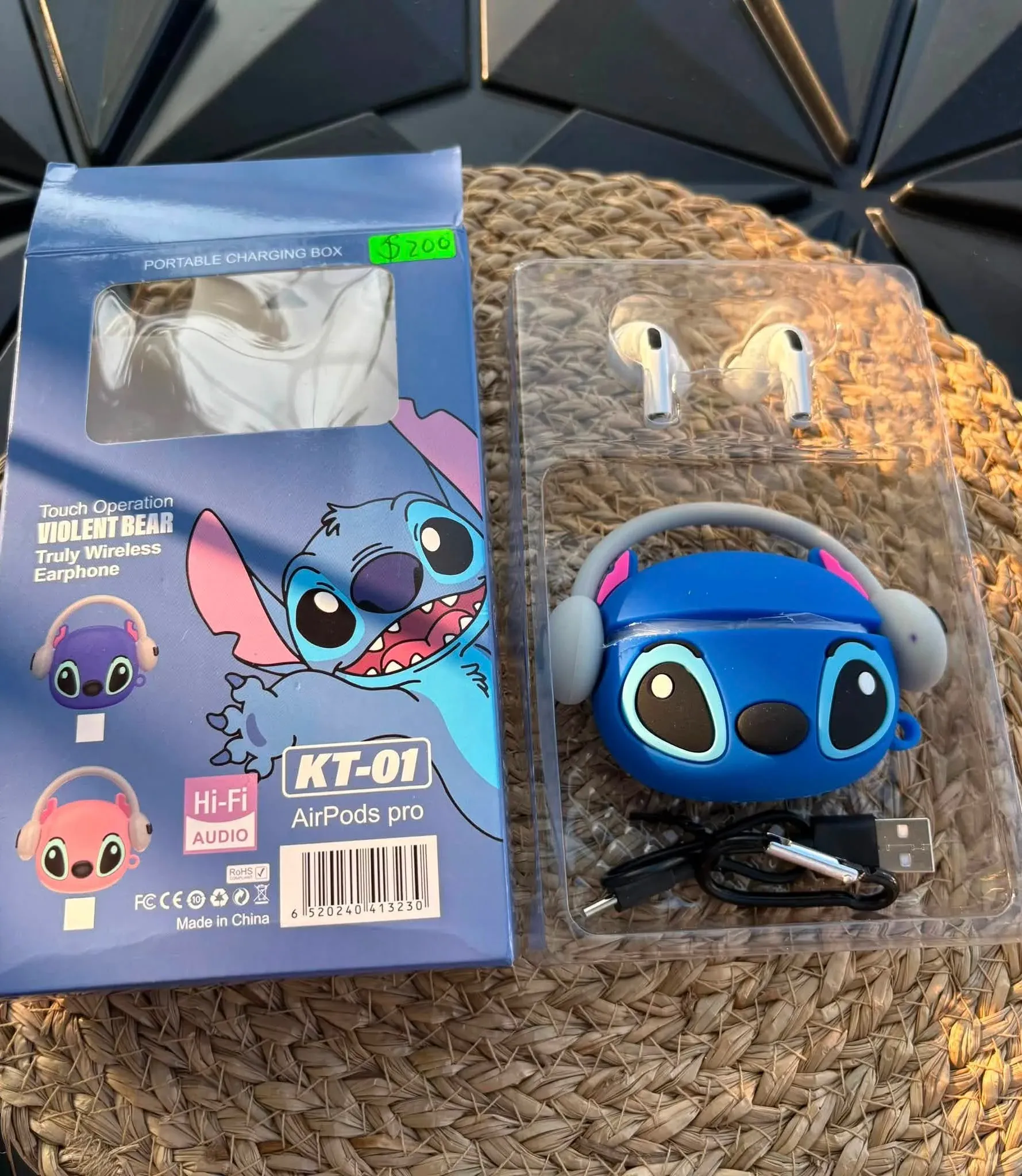 Airpods Stitch