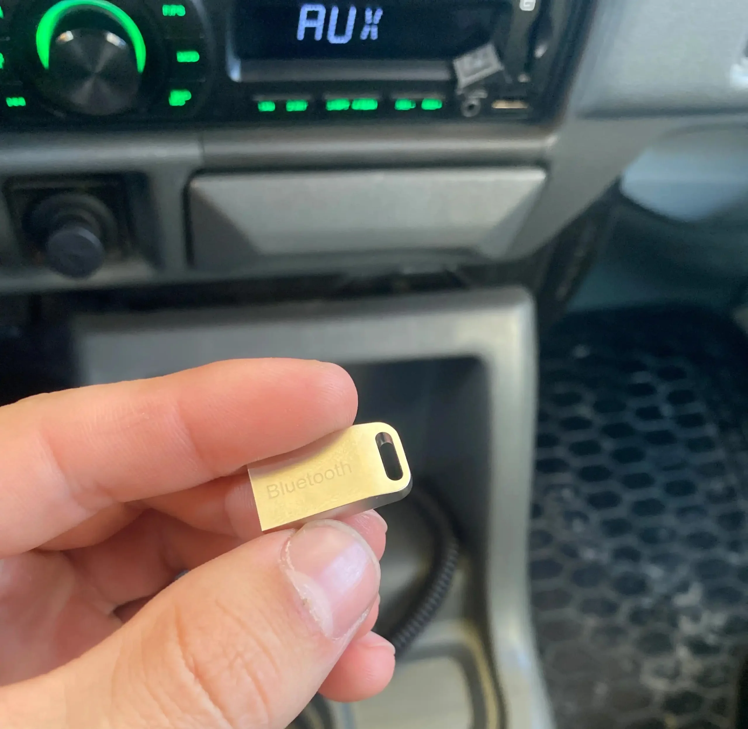 USB Car Bluetooth – محوّل بلوتوث للسيارة
